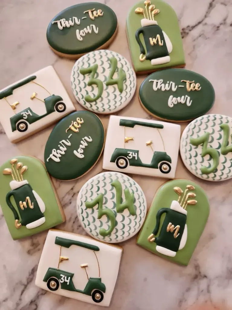 Galletas temática golf para cumpleaños de adulto con carro de golf y pelotas